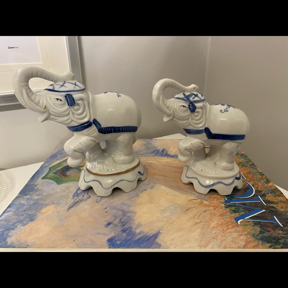 Blue and white ceramic elephants